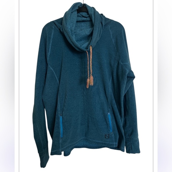 The Noble Equestrian Cozy Cowl - Picture 2 of 11